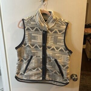 Like New! Carhartt Fleece Vest - Geometric pattern